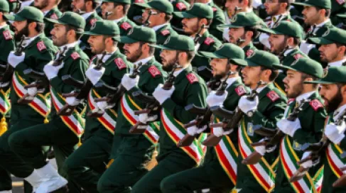 إيران تعلن شن هجوم بطائرات مسيرة على قاعدة أميركية في البحرين
