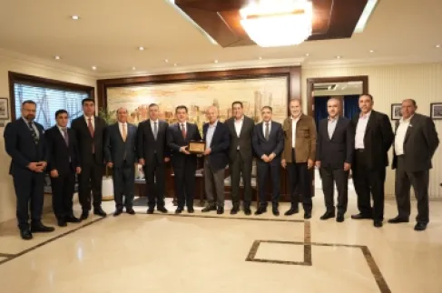 صناعة عمان وتجارة وصناعة أربيل يبحثان تعزيز التعاون الاقتصادي والاستثماري