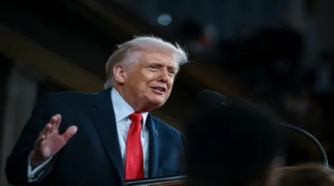 ترمب: مرور أكثر من 100 مليون برميل نفط من مضيق هرمز