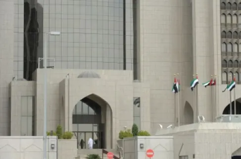 موديز تثبت تصنيف الإمارات وستاندرد آند بورز تبقي العراق تحت الضغوط