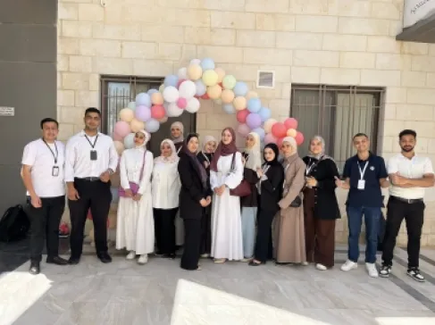 كلية التمريض في جامعة الزيتونة الأردنية تنظم نشاط (بصيرة) لتعزيز الوعي بالصحة النفسية