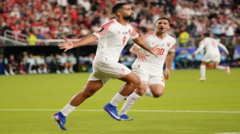 علي علوان يحصد جائزة أفضل لاعب في المباراة أمام النمسا