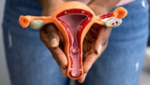 تشخيص مضلل.. باحثون يكشفون الخلط بين سرطان المبيض والاكتئاب