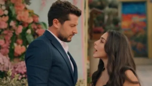 مسلسل «حب ع ورق» الحلقة 3.. قبلة تشعل الجدل