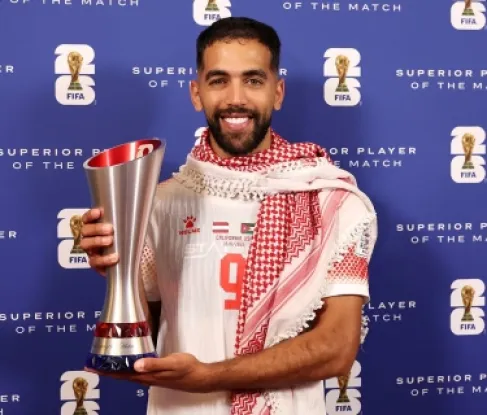 متفوقا على ميسي ومبابي .. علي علوان يتصدر قائمة فريدة في المونديال