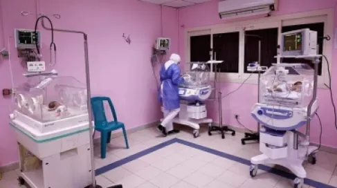 ألم لا ينسى: شكاوى وجدل حول تعنيف وتجاوز على أسرّة الولادة في مصر