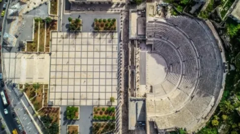 أجواء حارة نسبيا في أغلب المناطـق بالأردن
