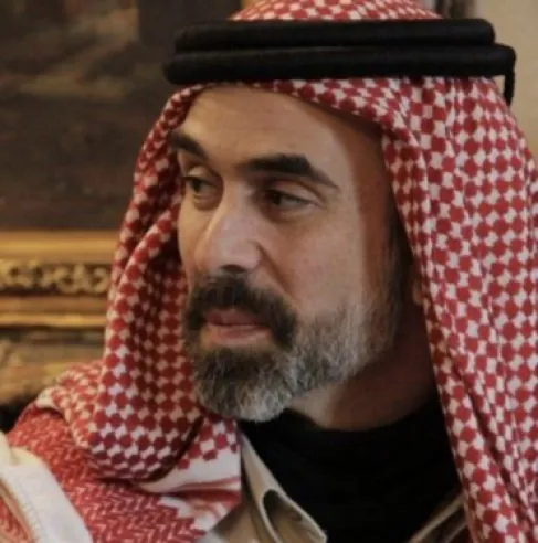 الأمير غازي بن محمد يؤدي اليمين الدستورية نائبًا للملك