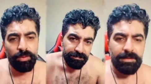 انهيار فنان مصري شهير في بث مباشر