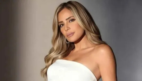 بعد الاعتذار.. ريم البارودي تنهي خلافها مع متابع مسيء