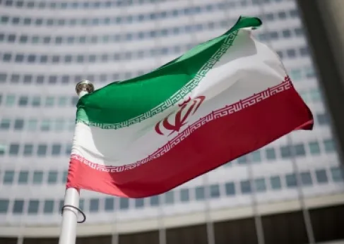 الإيرانيون يترقبون انفراج الاقتصاد في بلادهم