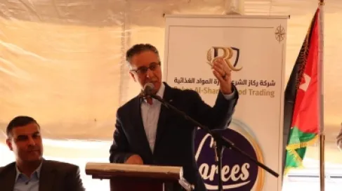 وزير الصناعة والتجارة يفتتح مصنعا غذائيا في الحسن الصناعية