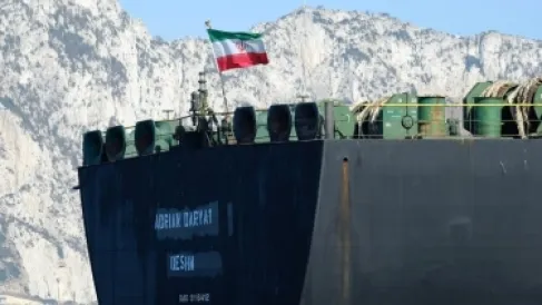 أميركا تسلم باكستان 22 إيرانياً من طاقم ناقلة نفط محتجزة