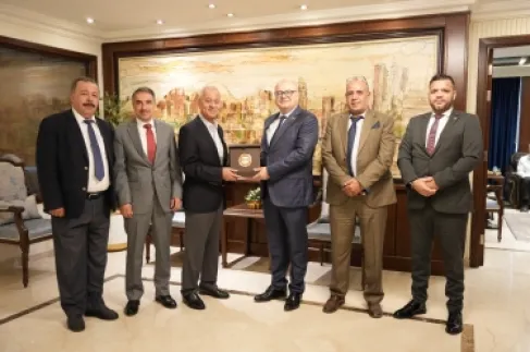 (صناعة عمان) تبحث تعزيز التبادل التجاري مع بلغاريا