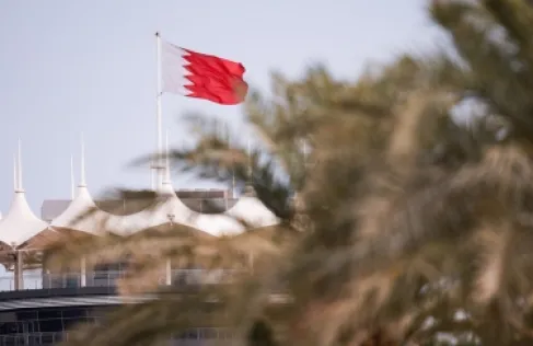 البحرين تدين (تجدد الاعتداء الإيراني)
