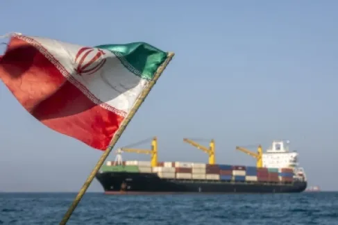غموض تفاهمات واشنطن وطهران يشعل (هرمز)