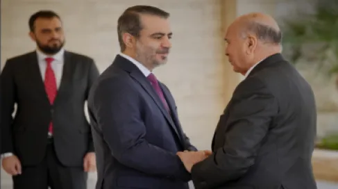 وزير الخارجية العراقي يزور دمشق للمرة الأولى منذ إطاحة حكم الأسد