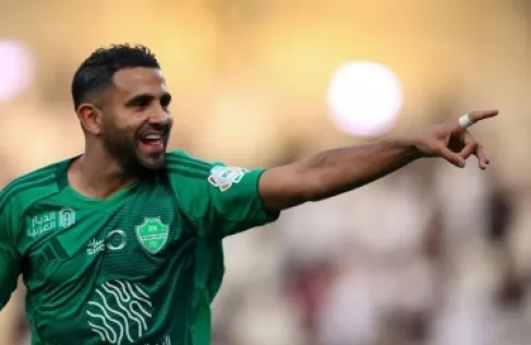 الأهلي السعودي يفعل بند إنهاء عقد رياض محرز