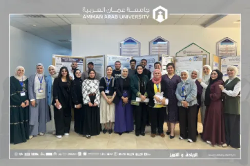 كلية الصيدلة في عمان العربية تنظم معرضاً علمياً لطلبة ممارسة الصيدلة