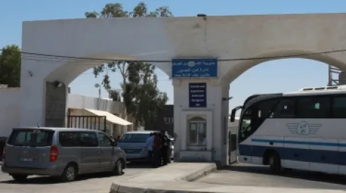 الداخلية: منع دخول وسفر 468 شخصا عبر جسر الملك حسين