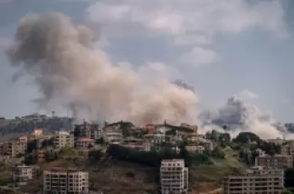 تصاعد الدخان عقب غارة جوية إسرائيلية في 2 يونيو/حزيران 2026 على مدينة النبطية في لبنان