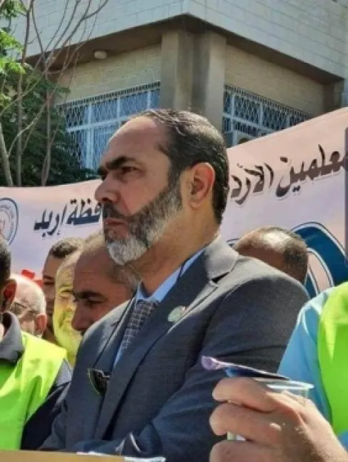 النواصرة يطالب التربية بتبرير مقنع لإضافة أسبوع إلى دوام المعلمين
