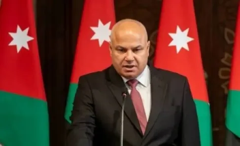 الاردن .. رئيس الوزراء يطلب استقالة وزير العمل بسبب تضارب مصالح ووقف عطاءات حكومية