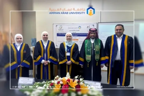 كلية الصيدلة في (عمان العربية) تعقد جلسات مناقشة رسائل الماجستير في اليقظة الدوائية والشؤون التنظيمية