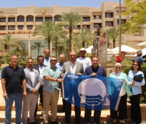 إنتركونتيننتال العقبة يفوز بجائزة العلم الأزرق وشهادة المفتاح الأخضر 2026