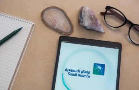 السعودية تبحث مدّ خط أنابيب بديل عن هرمز لتأمين صادرات النفط
