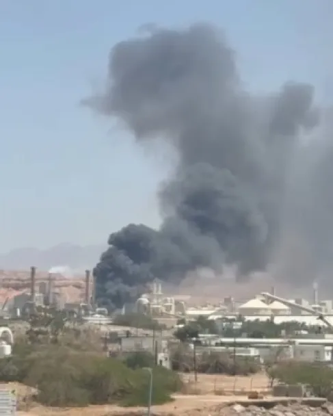 السيطرة على حريق في المجمع الصناعي بالعقبة دون إصابات