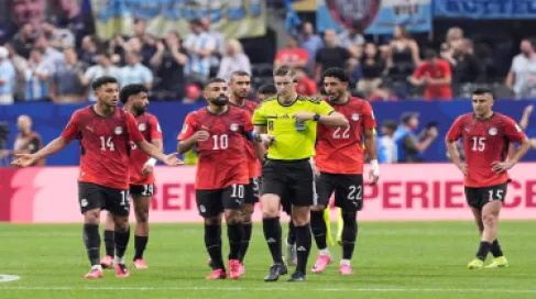 بعد ضياع التأهل.. الاتحاد المصري يندد بتحكيم مواجهة الأرجنتين