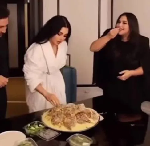 هيفاء وهبي تلتقي أحبتها في عمان ليل السبت الاحد