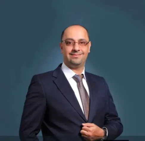 ترقية الدكتور عدنان الوشاح إلى رتبة أستاذ مشارك في الجامعة الهاشمية.