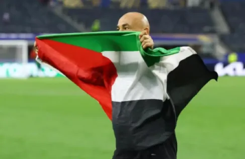 تعليق لافت من مرتضى منصور على موقف حسام حسن مع فلسطين.. ماذا قال؟