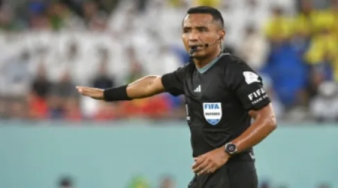حكم سلفادوري يدير القمة المرتقبة بين فرنسا وإسبانيا