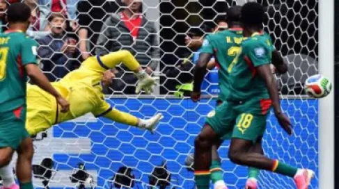 فضيحة تهز السنغال.. طبيب المنتخب طوال 10 سنوات دكتور نساء وولادة !