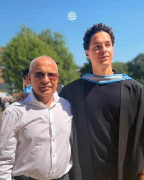 علي زياد المناصير يتخرج من جامعة إكستر البريطانية في إدارة الأعمال