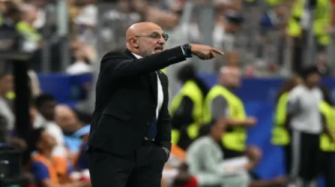 مدرب إسبانيا بعد إقصاء فرنسا: نحن أفضل منتخب في العالم
