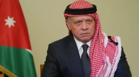 الملك يغادر إلى الدوحة لتقديم العزاء بوفاة الشيخ حمد