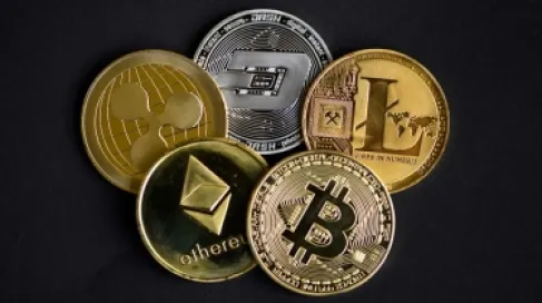 تعهد أمريكي - بريطاني بدعم العملات المشفرة المستقرة