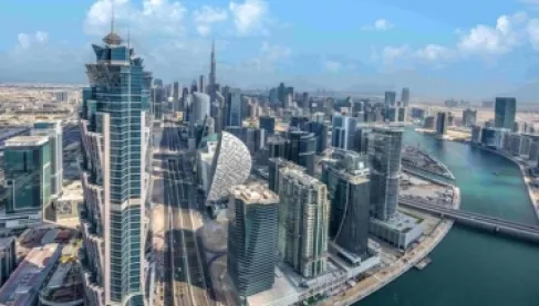 دبي تتيح تأشيرة زيارة لمدة 5 سنوات.. الشروط والرسوم وخطوات التقديم