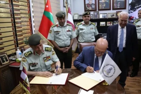 توقيع اتفاقية تعاون بين الخدمات الطبية الملكية وجامعة ابن سينا للعلوم الطبية …