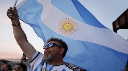 مونديال 2026: نائبة الرئيس الأرجنتيني تصف الإنجليز بالقراصنة