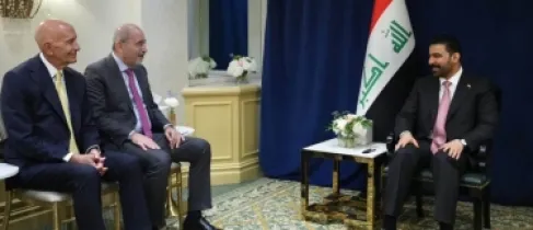 الصفدي يلتقي رئيس الوزراء العراقي في واشنطن