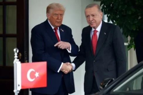 معاريف العبرية: ترمب يوجه ضربة استراتيجية لأردوغان لم يكن يتخيلها