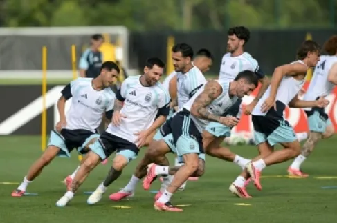 لغز غياب اللاعبين ذوي البشرة السمراء عن منتخب الأرجنتين