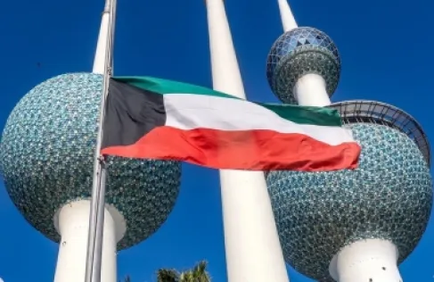 اندلاع حريق في محطة كهرباء بالكويت إثر هجوم إيراني - فيديو