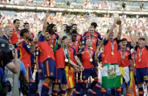 كم تبلغ مكافأة منتخب إسبانيا بعد الفوز بكأس العالم؟