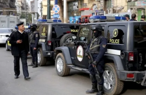 مصر .. طلب من ابنته مساعدته فقتلته !!
